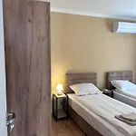 Bella Deluxe